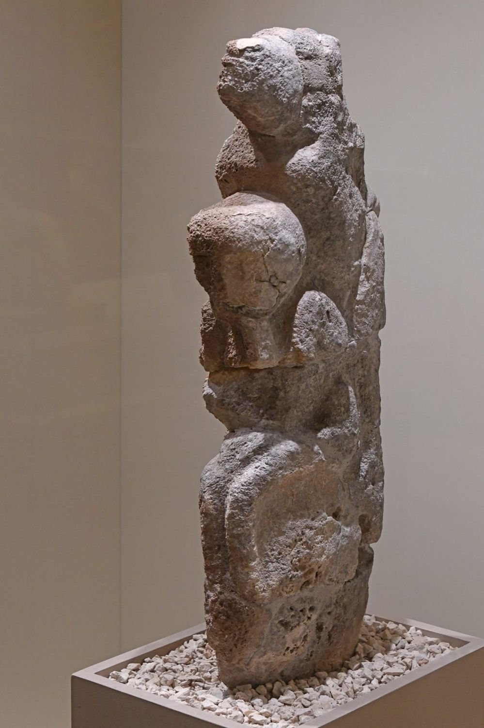Another composite 'totem' sculpture from Karahan Tepe in the Şanlıurfa museum — several figures piled into a single vertical monument.